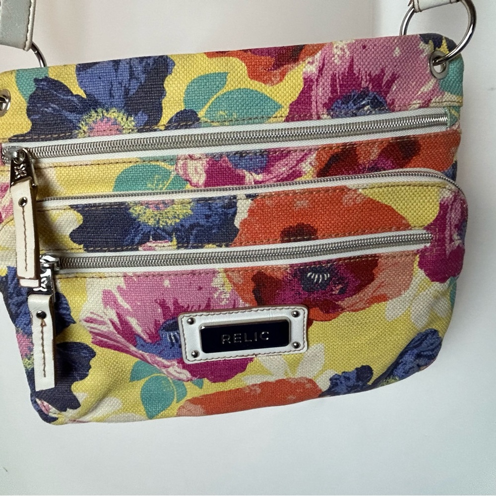 Relic Multicolor Floral‎ Crossbody Bag